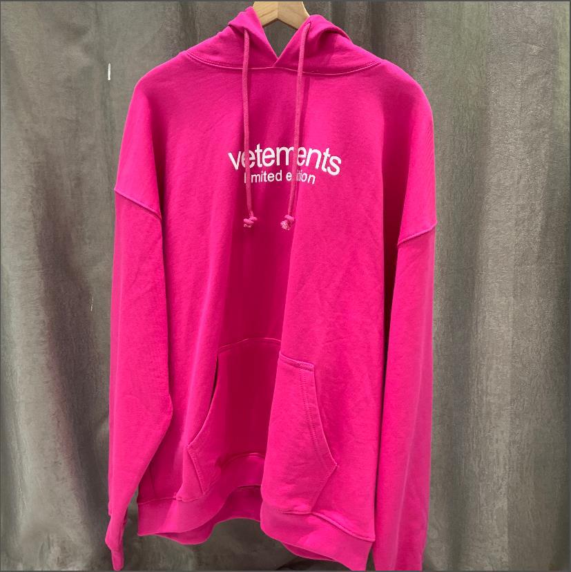 VET*MENTS HOODIES