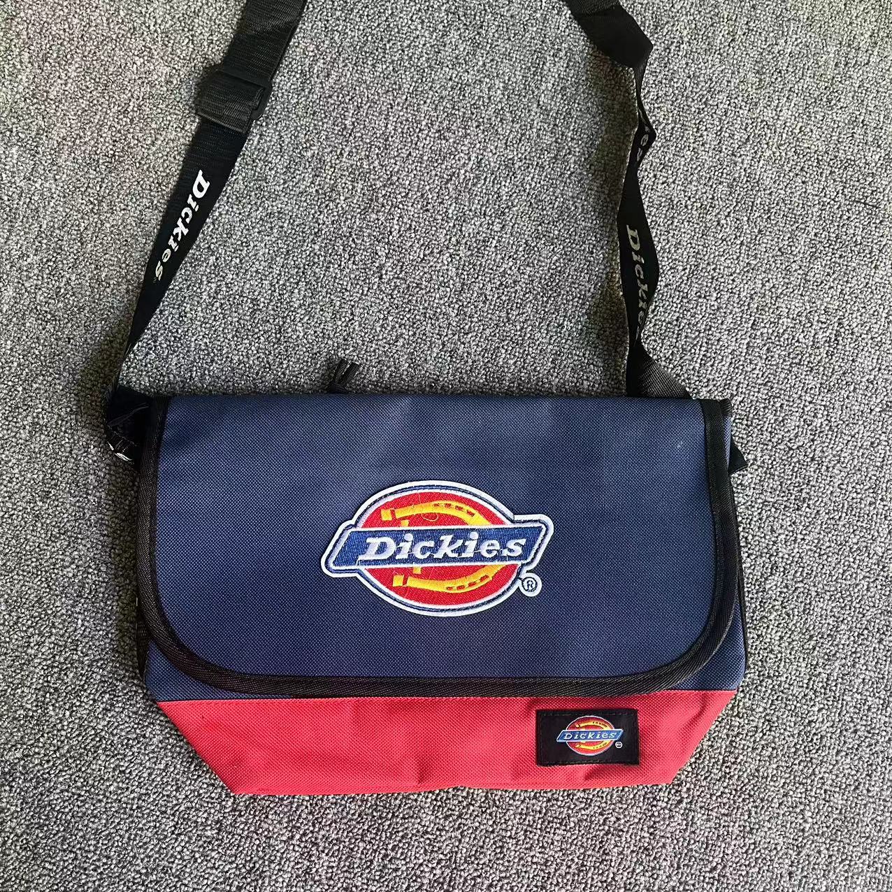 Bolso Bandolera AMERICAN Trendy Unisex Imagen principal del producto