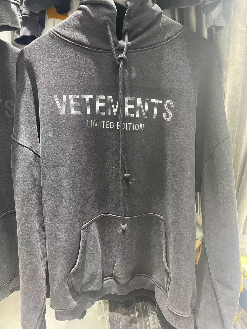 VET*MENTS HOODIES