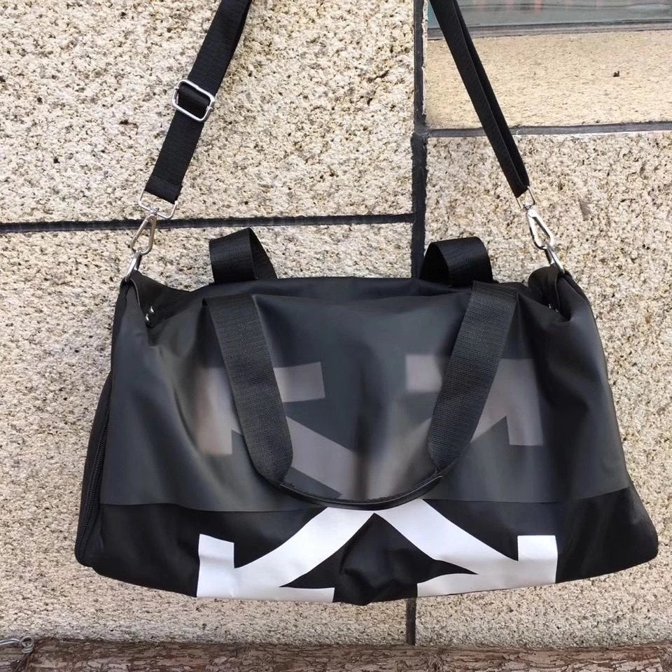 Off White Handbag Large Capacity Crossbody Bag OW Fashionable Arrow Luggage Bag Travel Bag Fitness Handbag Dry and Wet Separate Bag Yoga Bag Backpack Couple Sports Bag Basketball Bag Backpack Trendy Brand Shoulder Bag