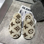 Pantuflas LV Elegantes y Cómodas