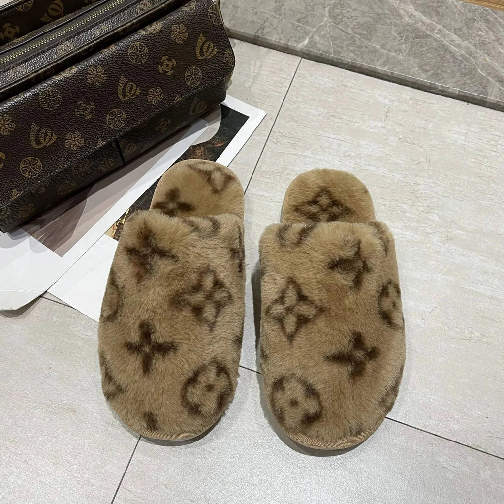 Pantuflas LV Elegantes y Cómodas