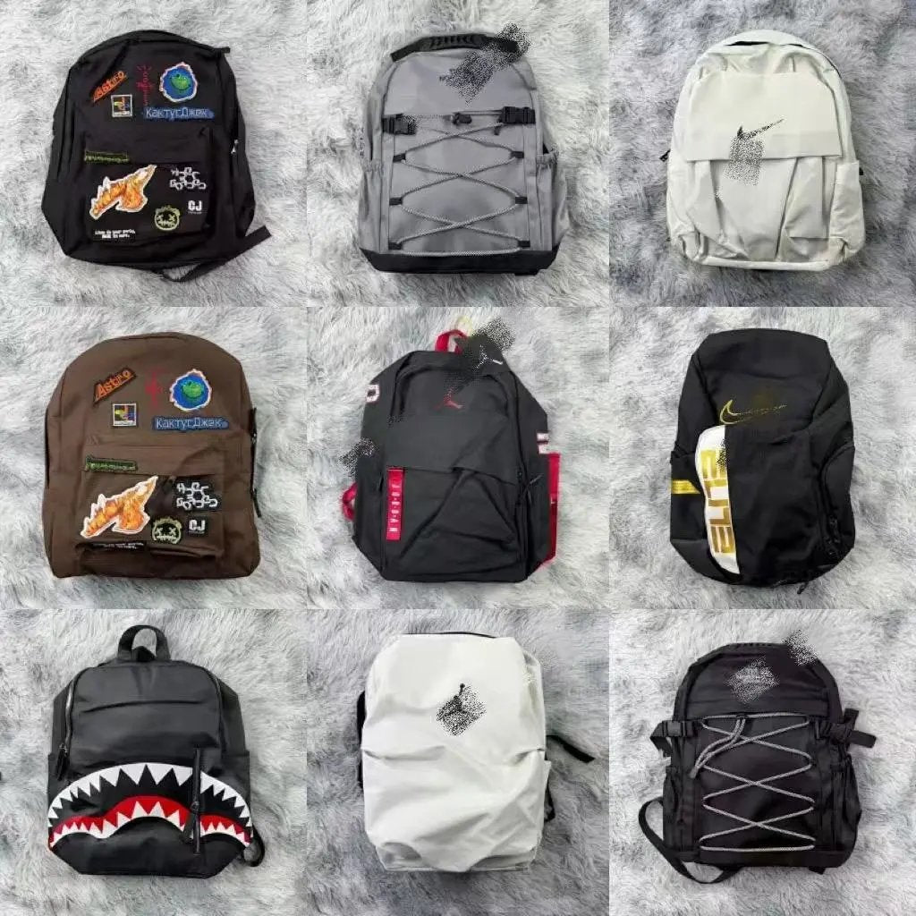 Random distribution of backpacks