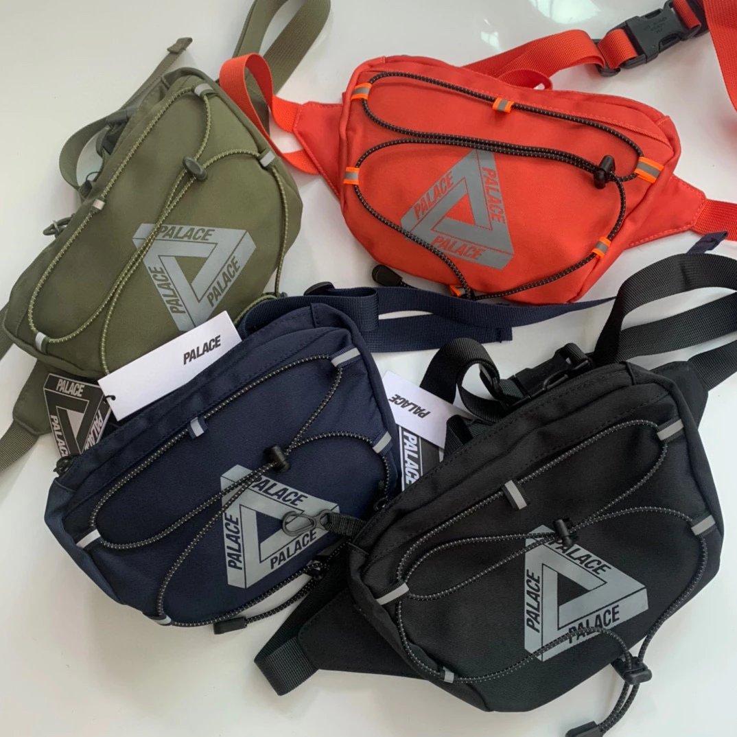 Riñonera PALACE Triangle Print Reflectante - Bolsa de Pecho para Pareja