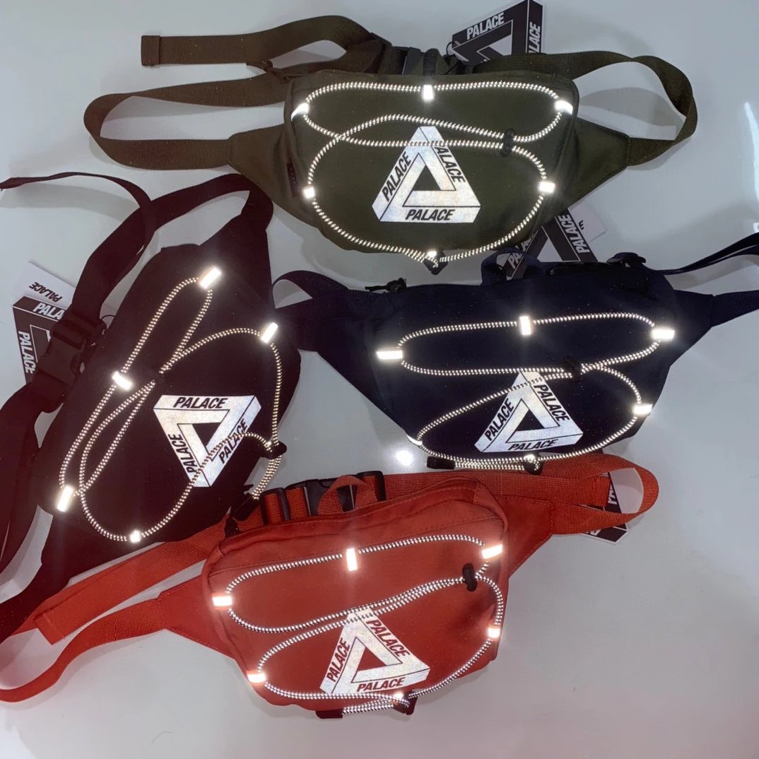 Riñonera PALACE Triangle Print Reflectante - Bolsa de Pecho para Pareja