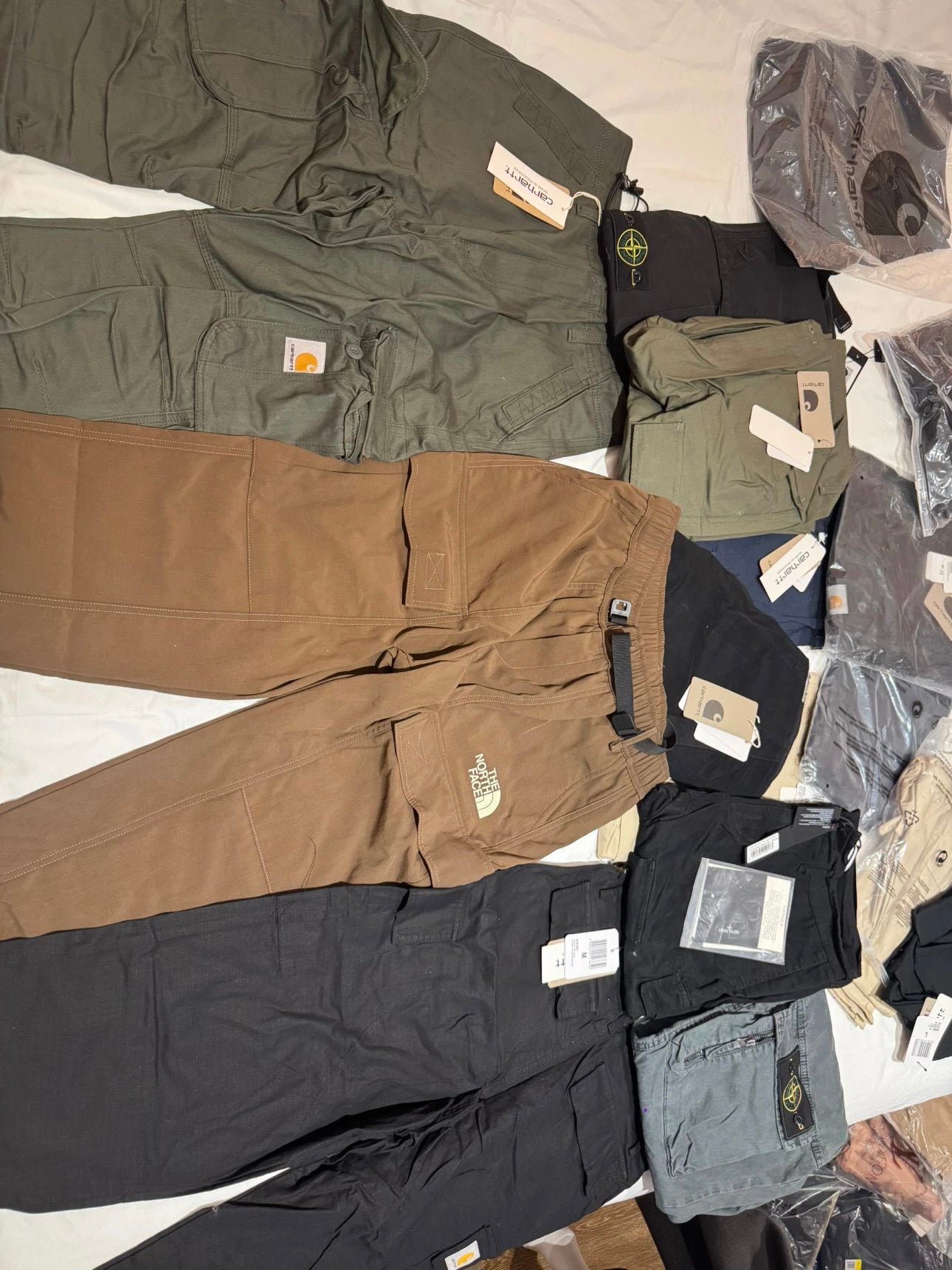 Pantalones Cargo Carhartt Aleatorios Imagen principal del producto